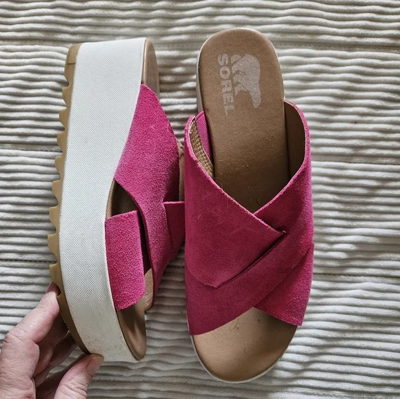 Sorel Women's Fuchsia Crisscross Suede Sandals Size 9 - Picture 2 of 7